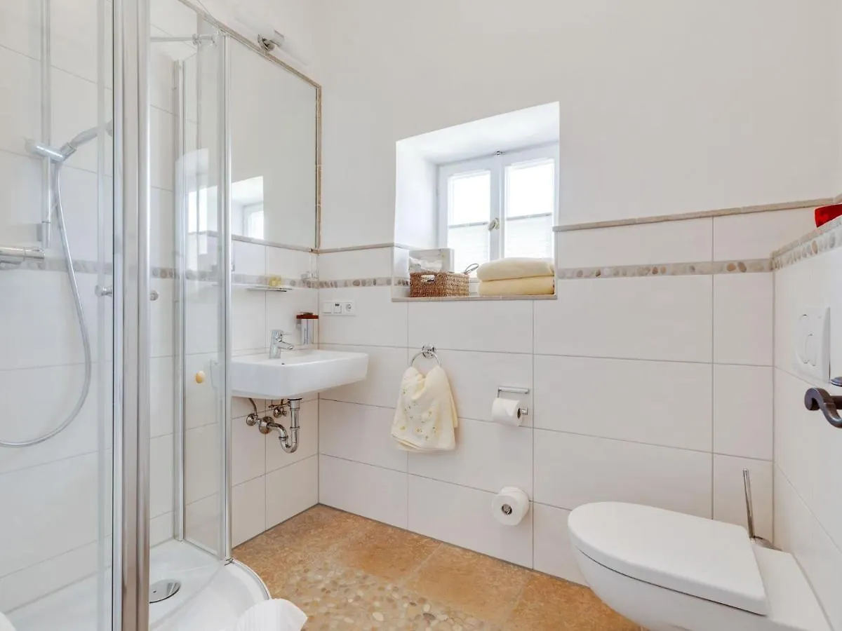 Exceptional Apartment For Art Lovers Riedenburg Vakantiehuis