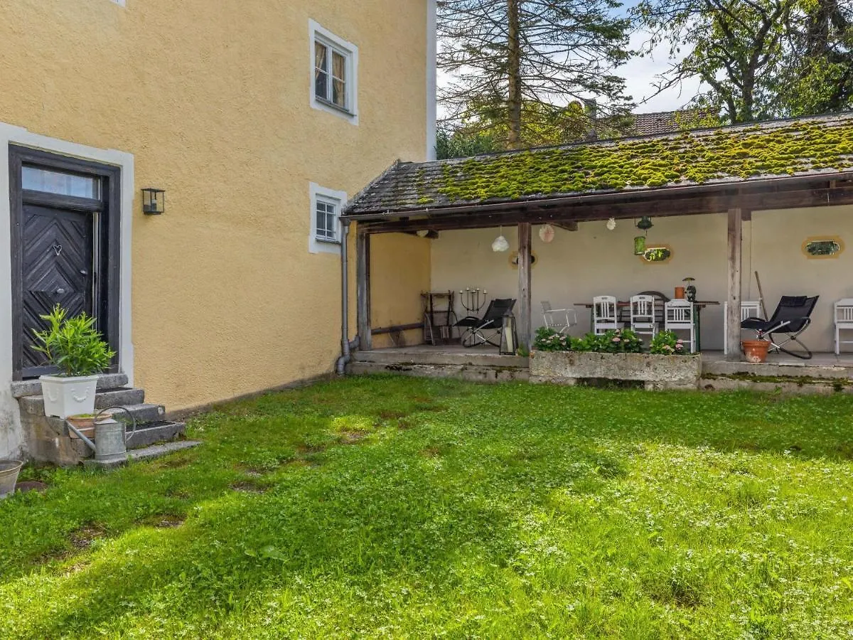 Holiday home Exceptional Apartment For Art Lovers Riedenburg Germany