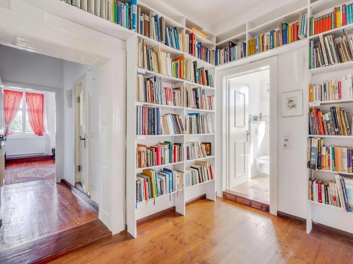 Holiday home Exceptional Apartment For Art Lovers Riedenburg